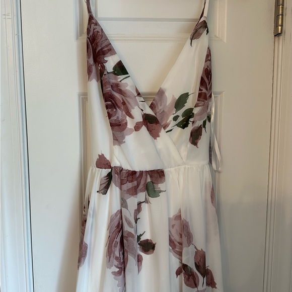 Windsor White Floral Floor Length Flowy Dress - Picture 3 of 7